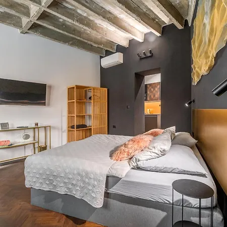 Booza 69 Luxury Apartmán
